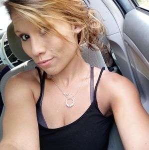 Meet your Posher, Casey lawson